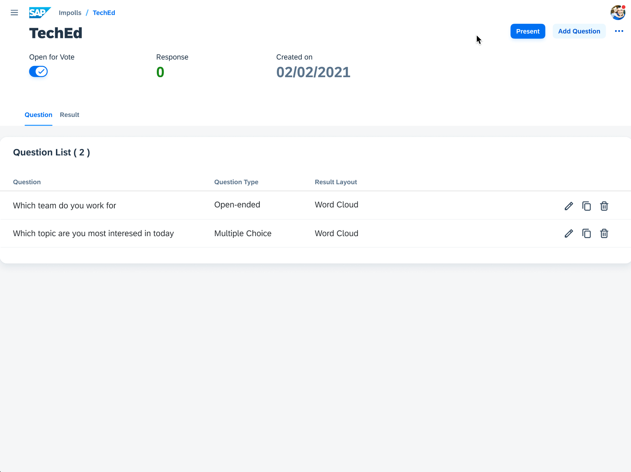 Presenting polls live